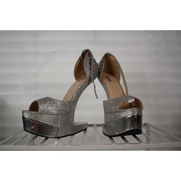 Qupid Anti Gravity Heels size 7.5 Silver with Metal Spikes - Picture 3 of 12